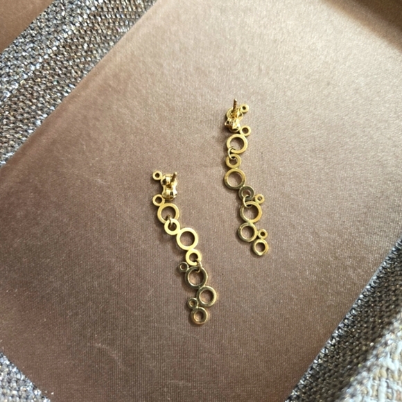 Ben Bridge 18k Gold Circle Drop Earrings - Picture 3 of 10